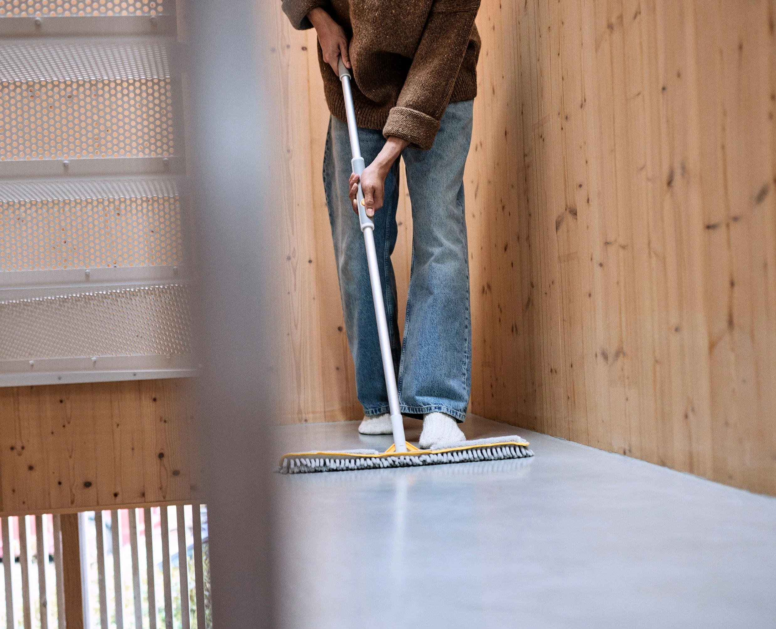 CleanTech™ Adjustable Floor Duster - Image 4