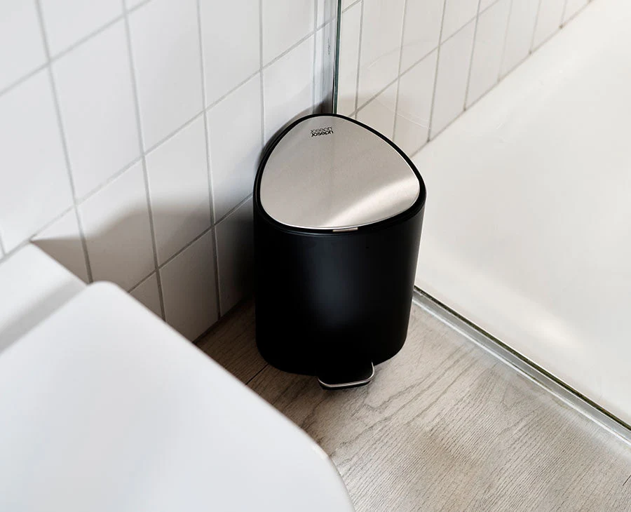 EasyStore™ 5L Matt Black Bathroom Pedal Bin - Image 2