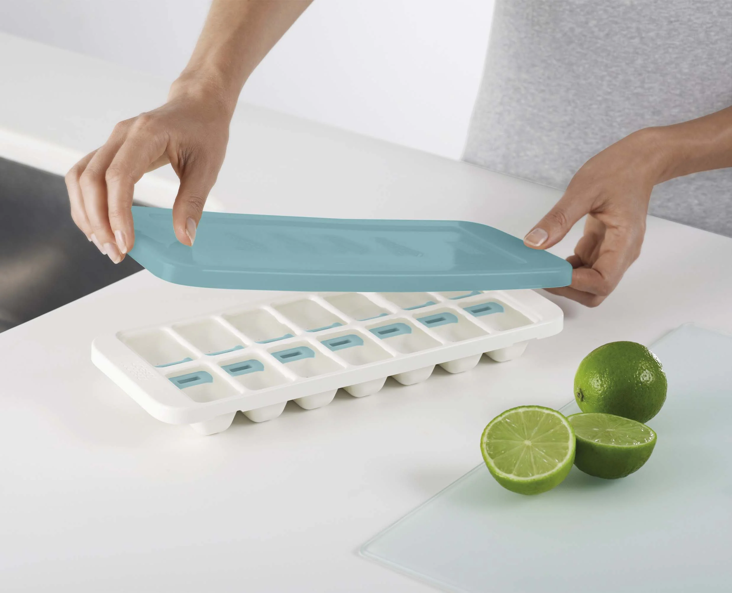 DUO Easy-release Ice Cube Tray - Image 5
