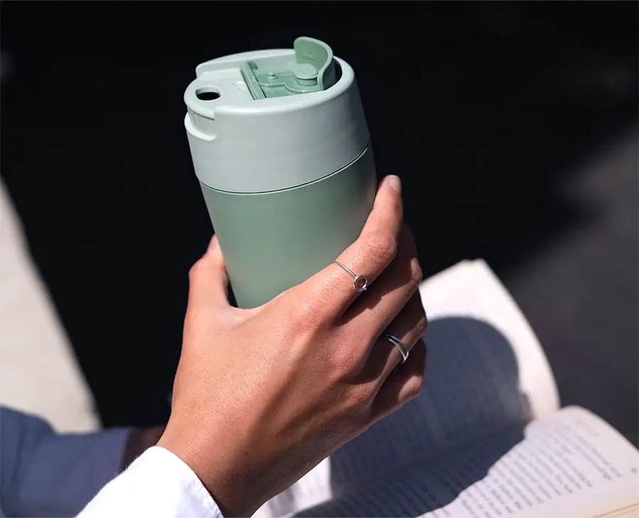 Sipp™ Green Travel Mug Large with Hygienic Lid 454ml - Image 2