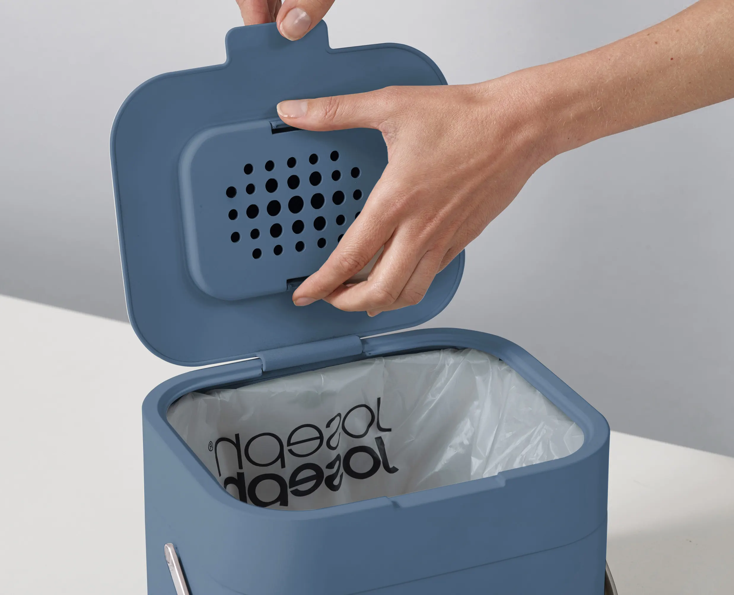 Stack 4L Blue Food Waste Caddy - Editions - Image 5