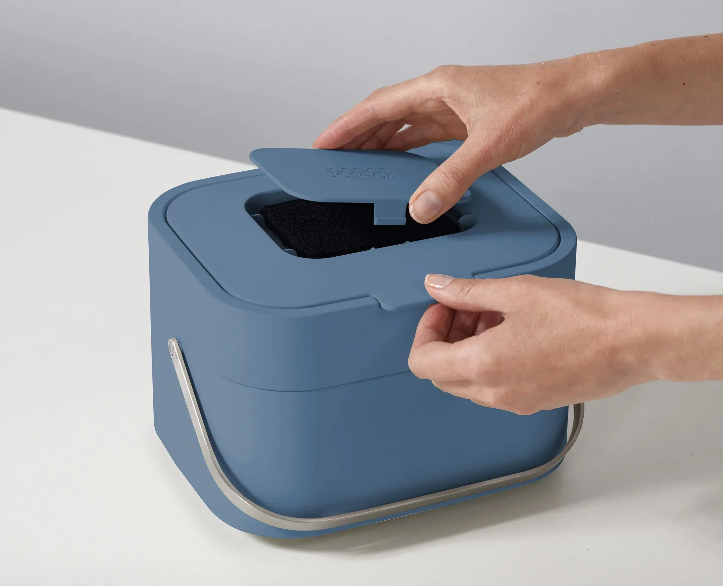 Stack 4L Blue Food Waste Caddy - Editions - Image 7
