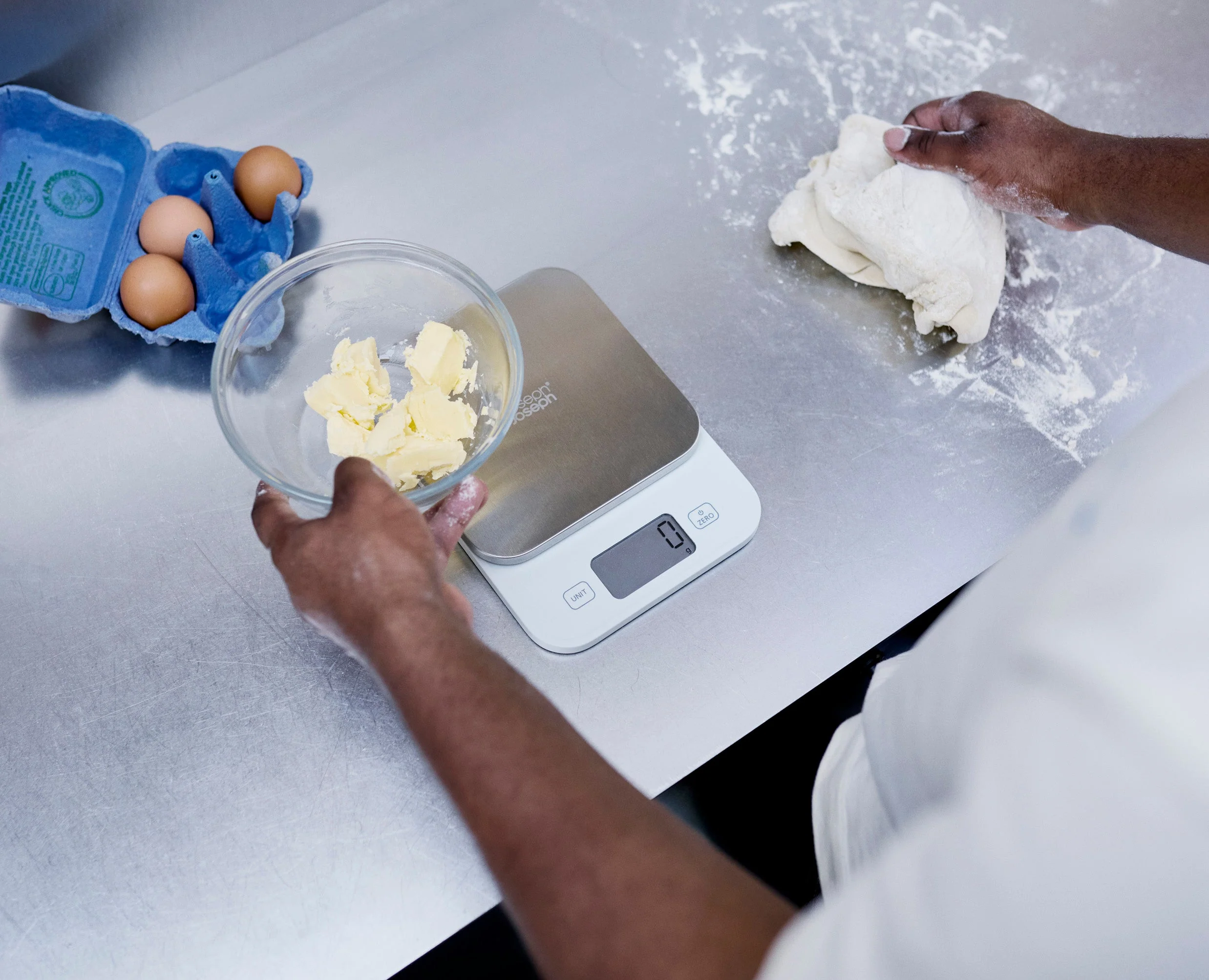 Vision™ Compact Digital Kitchen Scales - Image 3